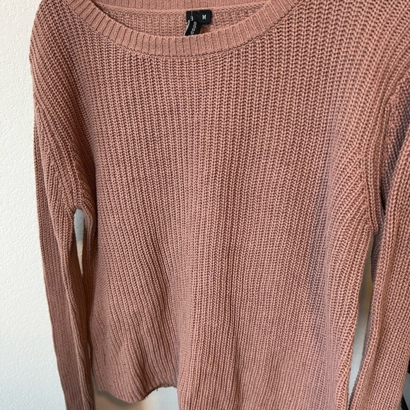 MOON‎ & Madison Women’s Tie Back Sweater Size Medium - Picture 2 of 5